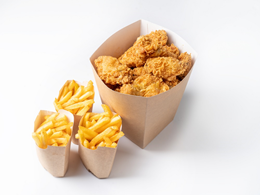 Kubełek Wings dla trojga